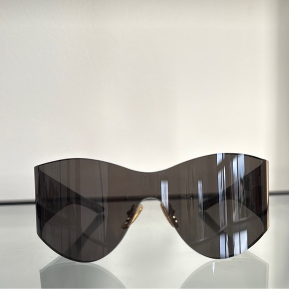 Balenciaga authentic shield sunglasses - Picture 2 of 4